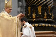 Papa: o ministério sacerdotal exige fidelidade e comunhão, não autorreferencialidade