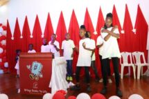 Kenya. Contos de esperança, alegria e luz no Natal das crianças