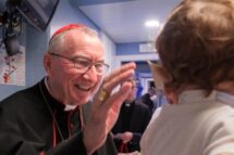 Parolin no Hospital Bambino Gesù: Cristo nasce cada vez que acolhem os pequeninos