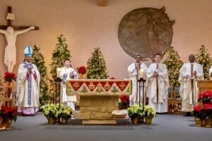 EUA, imigração. O bispo de Columbus dispensa da missa quem teme ser preso