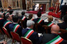 Papa Leão XIV: nossas cidades não são lugares anônimos, mas rostos e histórias