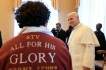 O Papa: colocar os talentos que recebemos a serviço da comunidade