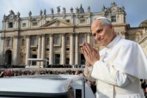 Os tempos do verbo desarmar no canto de paz de Leão