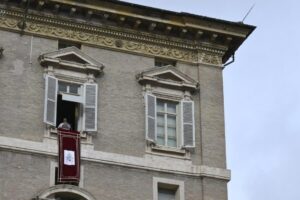 Leão XIV no Angelus: não há culto autêntico a Deus sem o cuidado da carne humana