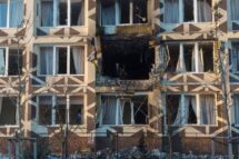 Drone russo atinge hospital em Kiev, deixando 1 morto e 4 feridos