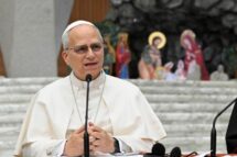 Papa aos cardeais: conto com vocês, queremos ser uma Igreja que não olha só para si