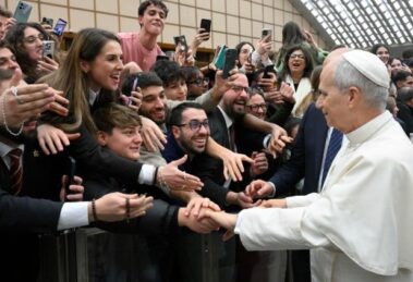 Papa aos jovens: “Uma vida de curtidas sem afeto nos decepciona”