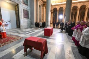 Murada a Porta Santa da Basílica de São Paulo Fora dos Muros