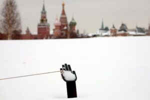 O 'Velho Ano Novo' de uma Rússia 'congelada na guerra'