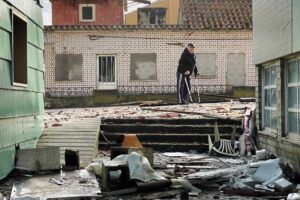 Papa une-se à dor das vítimas da tempestade em Portugal