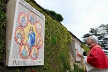 Nos Jardins Vaticanos, Papa inaugura mosaico mariano e imagem de Sta. Rosa de Lima