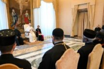 O Papa: quando desarmamos nossos corações, crescemos na caridade