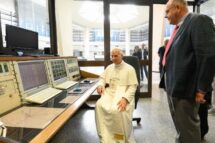 A Rádio Vaticano celebra o Dia Mundial da Rádio com sete programas multilingues