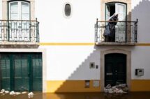 Portugal: tempestades deixam rastro de destruição