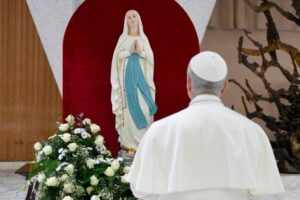 O Papa: a Palavra de Deus sacia a nossa sede de sentido, de verdade sobre as nossas vidas