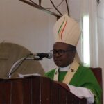 Dom Inácio Saúre chama jovens a combater corrupção e injustiças em Moçambique