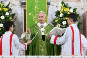 O Papa em Óstia: investir energia e recursos na educação