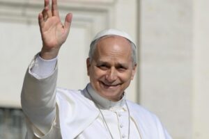 De Pavia a Lampedusa, o tour de Leão XIV pela Itália