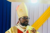 Dom Zeca Martins questiona o Governo e alerta para o risco de nos habituarmos à pobreza