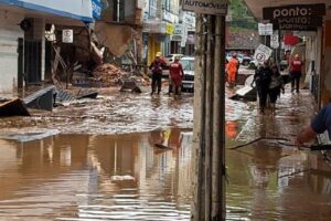 Chuvas históricas em Juiz de Fora deixam ao menos 20 mortos e dezenas desaparecidos