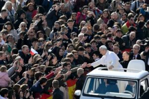 Igreja na Espanha celebra visita de Leão XIV: “vamos recebê-lo de braços abertos”