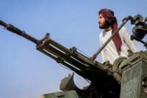 “É guerra aberta”: terrorismo e expulsão de afegãos aumentaram hostilidades entre Paquistão e Cabul