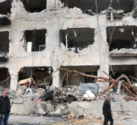 Confirmada morte de Khamenei, enquanto continuam ataques EUA-Israel