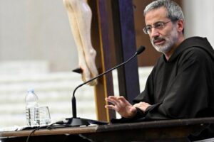 Pasolini: o barulho das guerras encobre o bem, mas a força humilde do amor gera paz