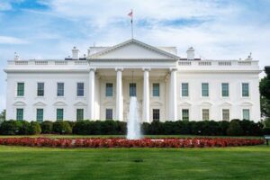 Cupich: reduzir a guerra a um videogame, profunda falência moral