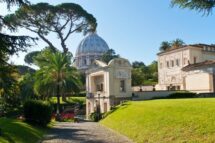 Queniana nomeada membro ordinário da Pontifícia Academia das Ciências Sociais