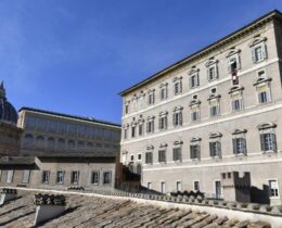 O Papa Leão toma posse do apartamento no Palácio Apostólico