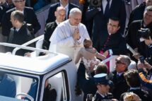 Papa: a Igreja, enquanto comunhão dos fiéis, não pode errar na fé