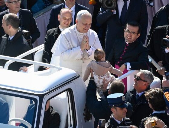 Papa: a Igreja, enquanto comunhão dos fiéis, não pode errar na fé