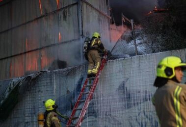 Irã ataca Telaviv em resposta pela morte de Larijani e Soleimani