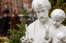 São José abençoai as nossas famílias e protegei a Igreja e a todos nós!