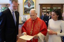 Leão XIV recebe a família real espanhola em audiência