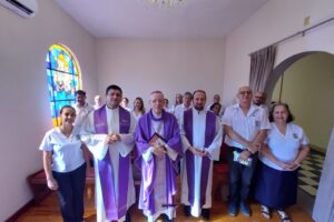 Colaboradores da Cúria Metropolitana de Sorocaba se reúnem para a Santa Missa