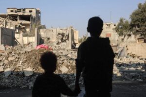 Papa: que o olhar perdido das crianças diante da guerra possa nos converter