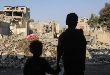 Papa: que o olhar perdido das crianças diante da guerra possa nos converter