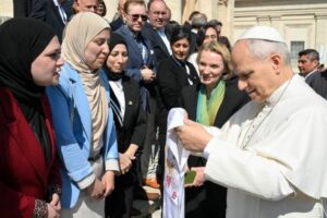 Mulheres palestinas e israelenses em defesa das famílias no Oriente Médio encontram o Papa