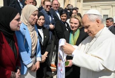 Mulheres palestinas e israelenses em defesa das famílias no Oriente Médio encontram o Papa