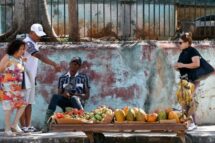 Cuba: bispo de Palm Beach pede ajuda urgente