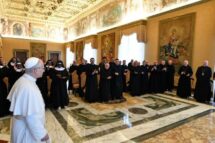 Leão XIV: num mundo individualista, cada mosteiro se torne uma “escola de serviço”