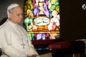 Leão XIV convida a rezar pelos sacerdotes em crise