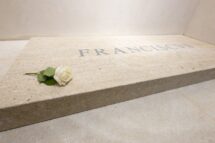 Papa Francisco: uma presença que permanece viva para sempre