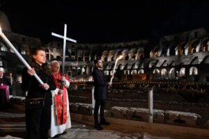 A oração do Papa na Via-Sacra: sigamos os passos de Cristo