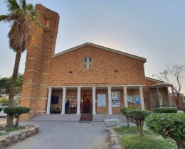 Páscoa, os vigários da Arábia do Norte e do Sul: a guerra não terá a última palavra