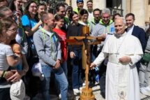 Papa com 4 mil estudantes da Arquidiocese de Milão e a Cruz dos Esportistas