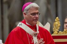 Presidente dos bispos dos EUA: desconfortável com palavras de Trump sobre Papa