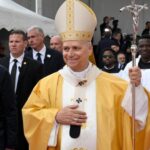 O Papa: perante a indigência e a opressão, os cristãos têm como código a caridade